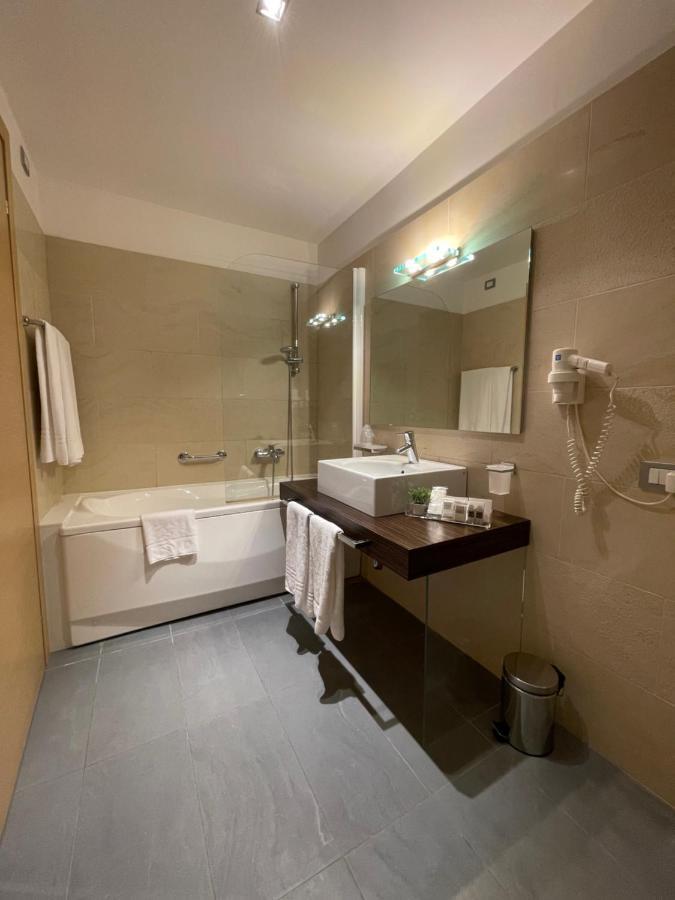 Aparthotel Matrix & 4*